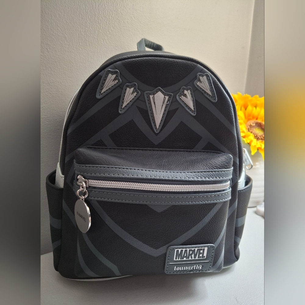 Loungefly NWOT  Mini Backpack  Wakanda Forever